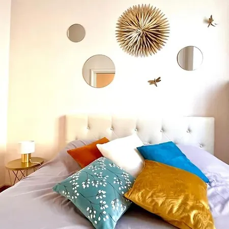 Apartment Elegant House In